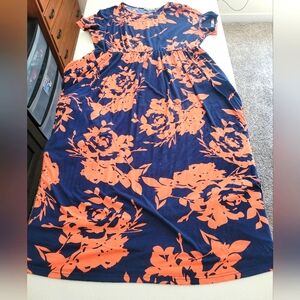Size 4X Long Dress WITH POCKETS